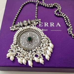 SILVER MOTIFS NECKLACE(GREEN)